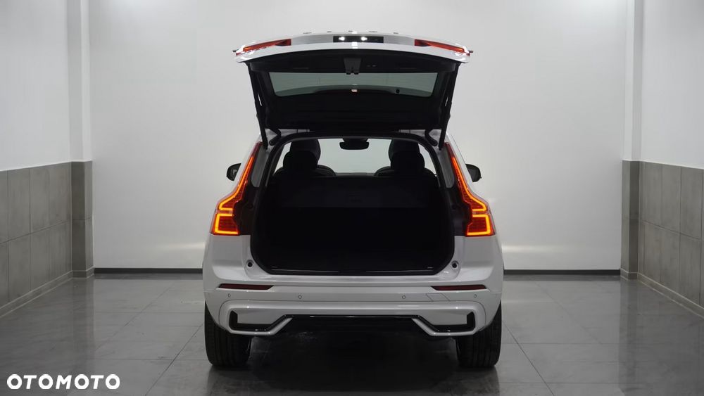 Volvo XC 60 B4 B Plus Dark - 10