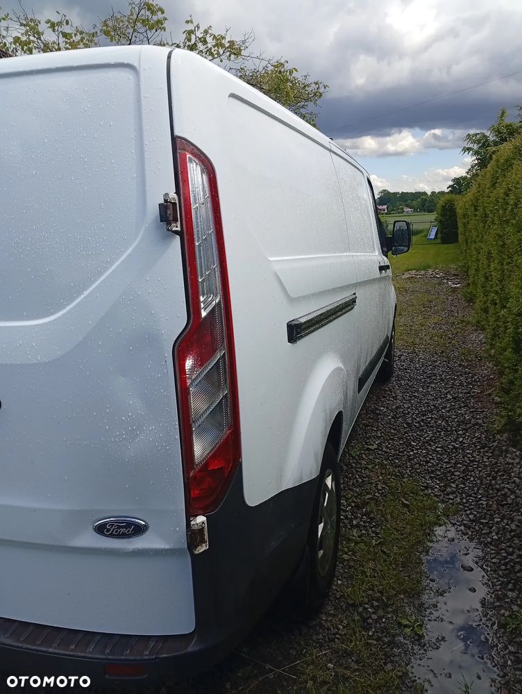 Ford TRANSIT CUSTOM - 14