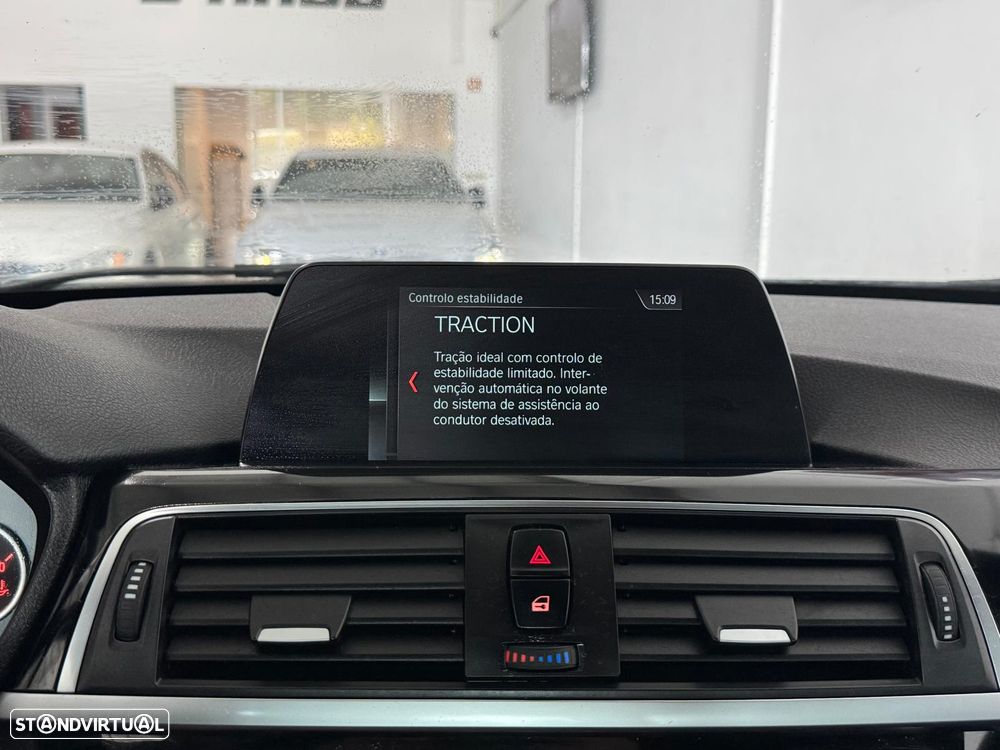 BMW 330 e iPerformance Pack M - 39