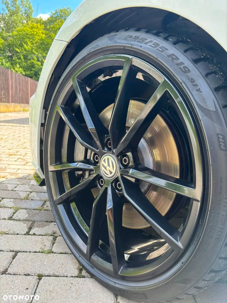 Volkswagen Golf - 12