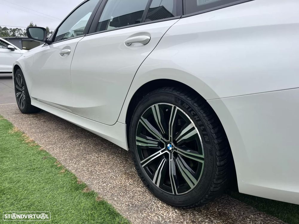 BMW 318 d Touring Aut. Sport Line - 22