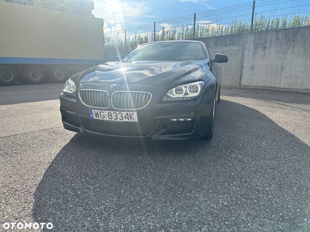 BMW Seria 6 650i - 8