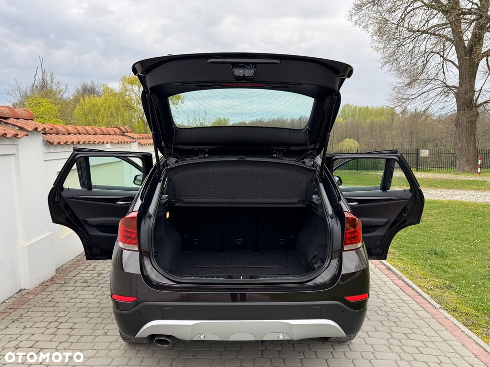 BMW X1 xDrive18d xLine - 24