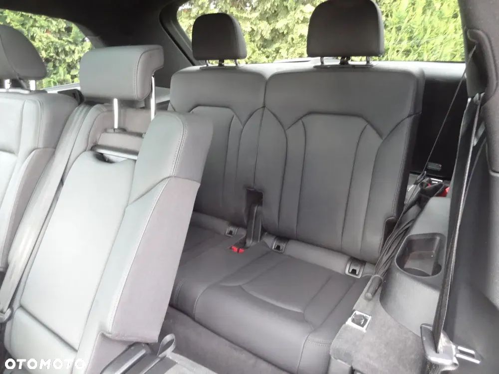 Audi Q7 - 16