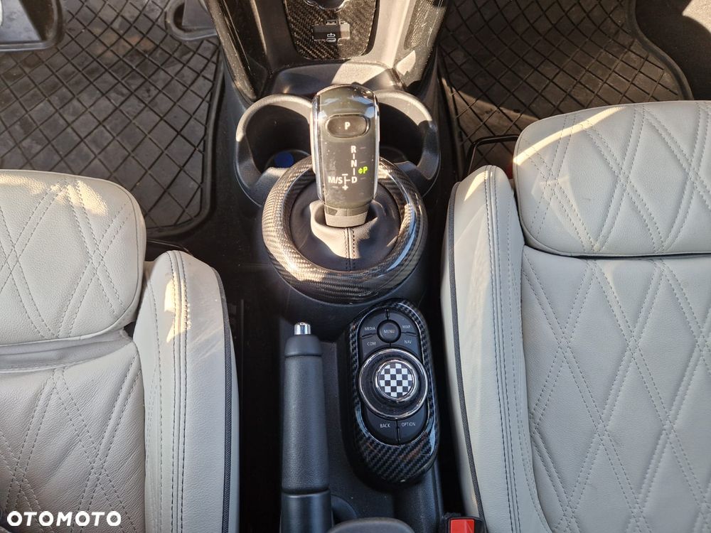 MINI Cooper S John Works Trim sport - 16