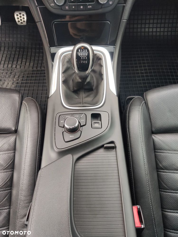Opel Insignia 2.0 CDTI - 15