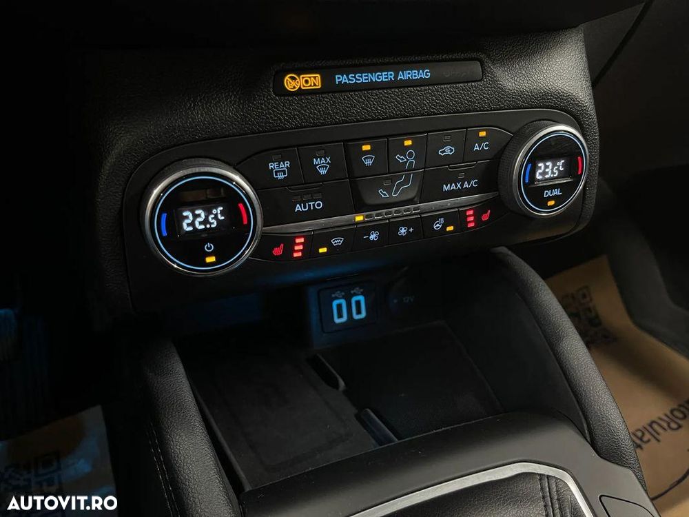 Ford Focus 1.5 EcoBlue Titanium - 22