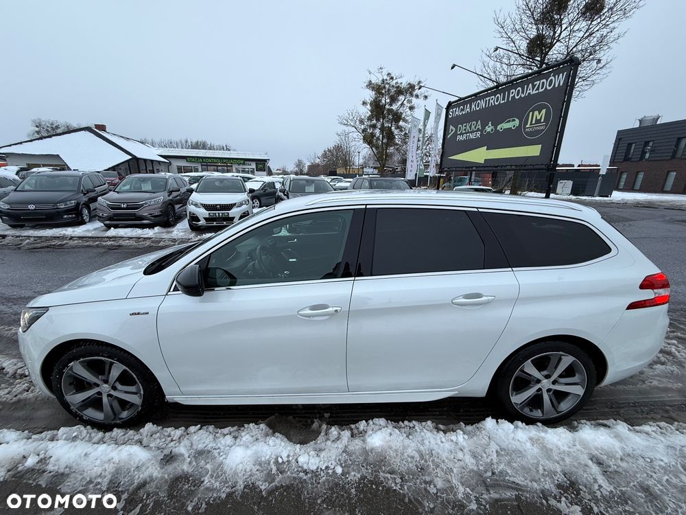 Peugeot 308 - 8