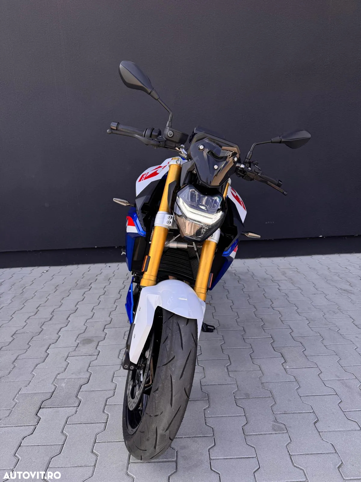 BMW F900R - 2