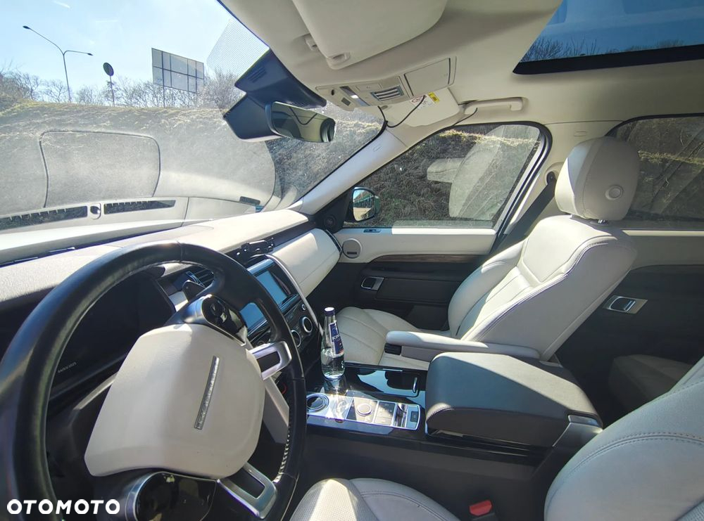 Land Rover Discovery V 2.0 Si4 HSE Luxury - 11