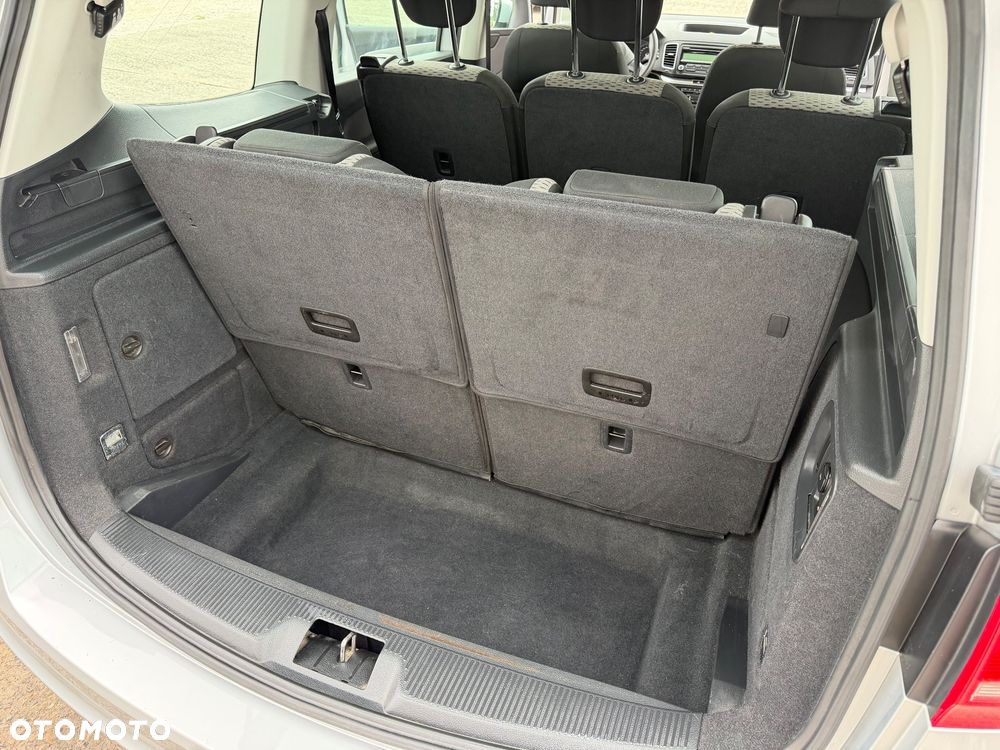 Volkswagen Sharan 2.0 TDI DPF Trendline - 13