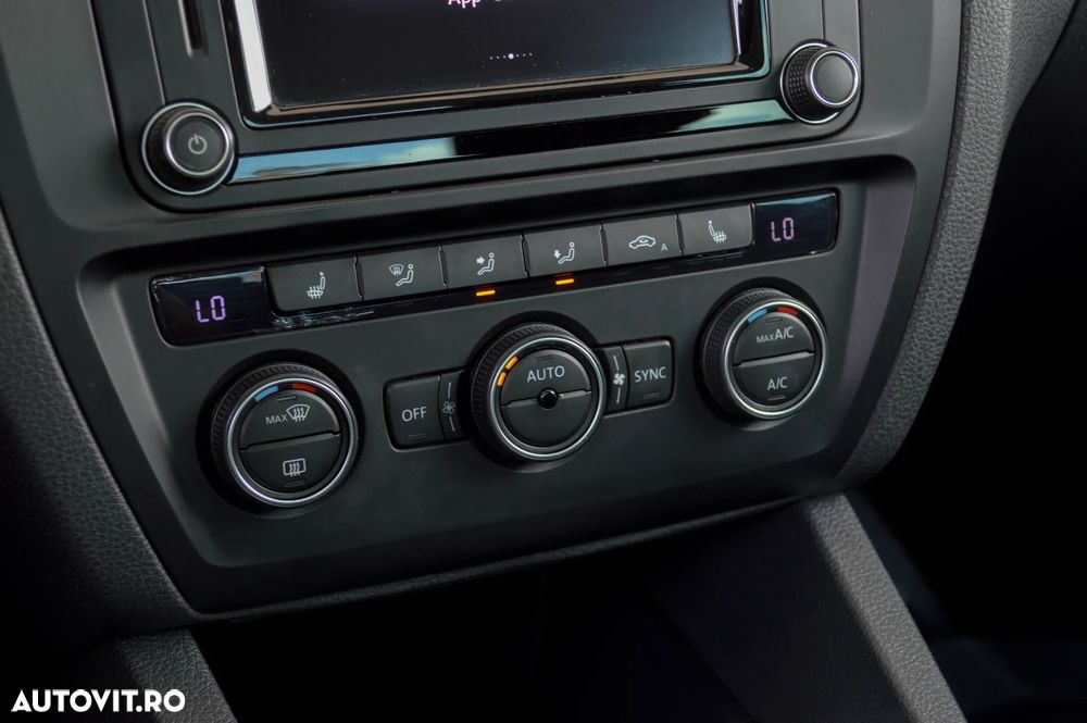 Volkswagen Jetta 2.0 TDI Comfortline - 13