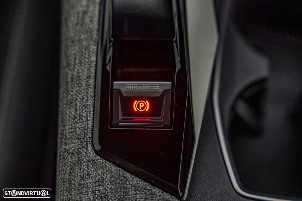 Peugeot 5008 1.2 Hybrid GT e-DCS6 - 37