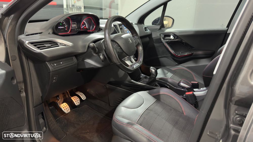 Peugeot 2008 1.2 PureTech GT Line - 12