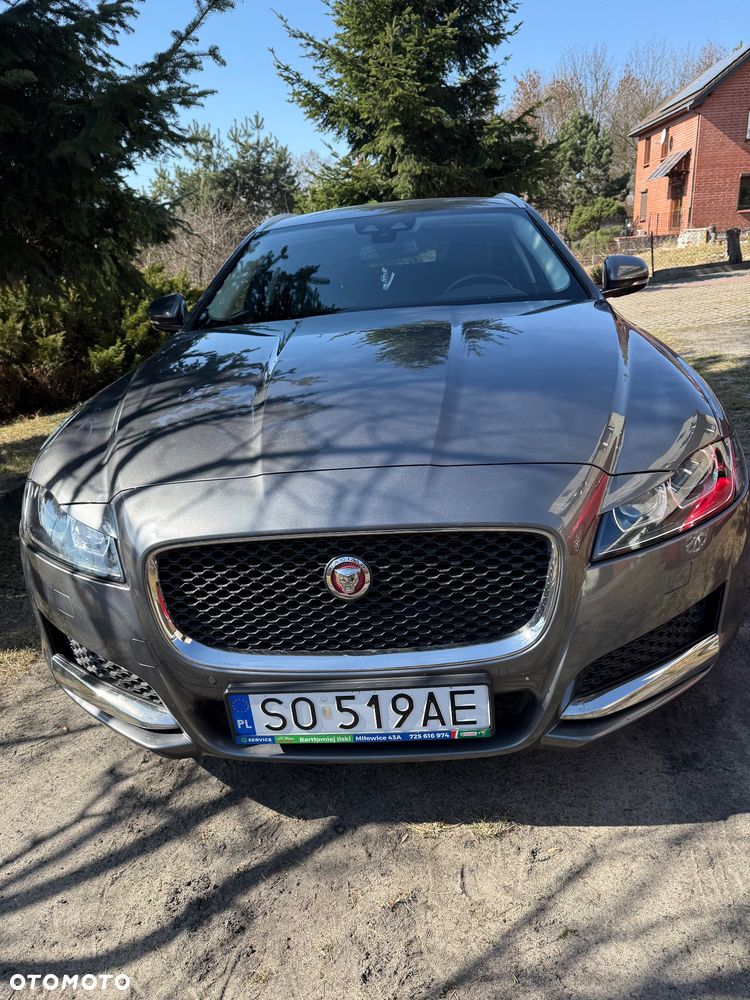 Jaguar XF 2.0 i4D AWD Portfolio - 1