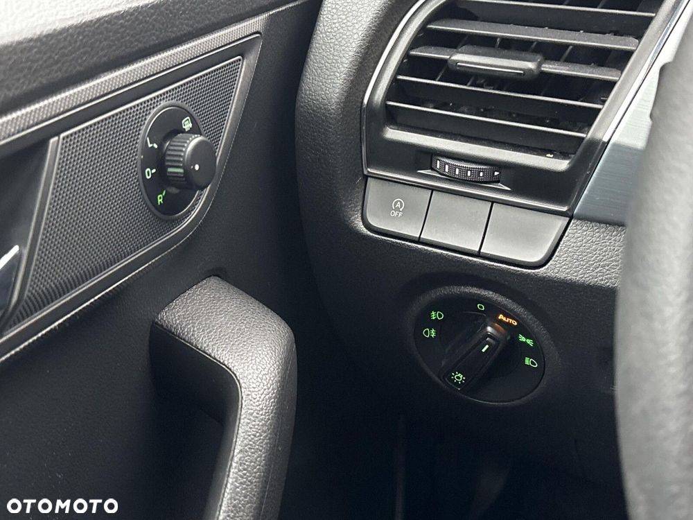 Skoda Fabia 1.0 TSI Ambition - 10