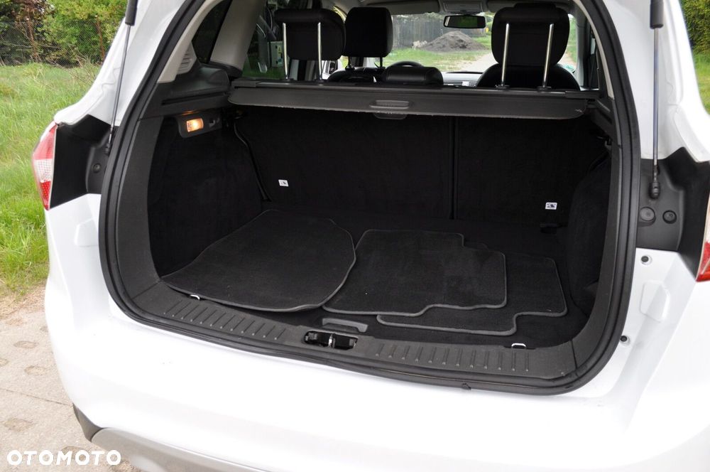 Ford Kuga - 16