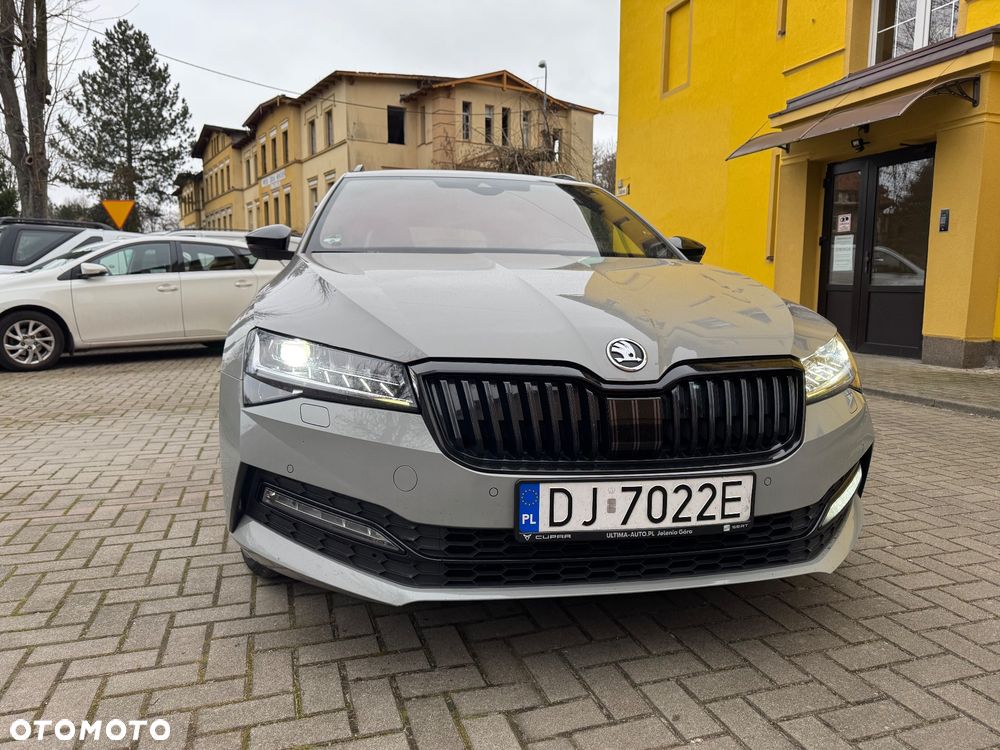 Skoda Superb 2.0 TDI DSG Sportline - 7