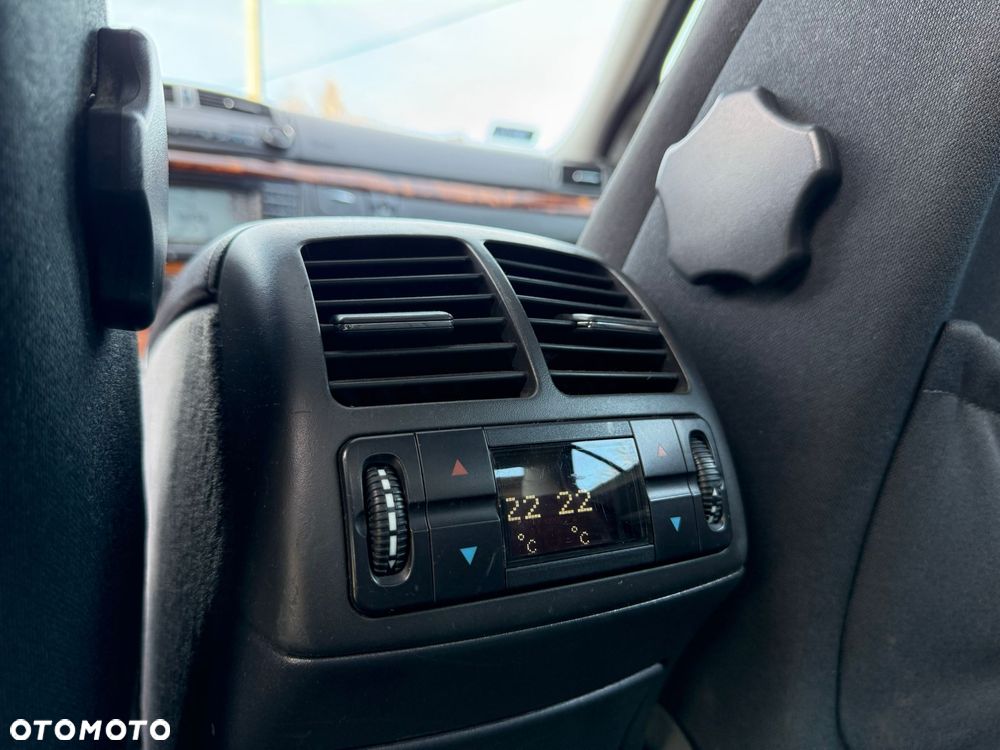 Mercedes-Benz Klasa E 200 CDI Automatik Elegance - 28