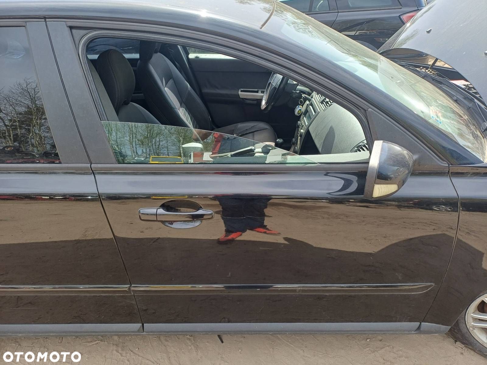DRZWI KOMPLETNE PRAWY PRZÓD VOLVO V50 I 019-26 - 1