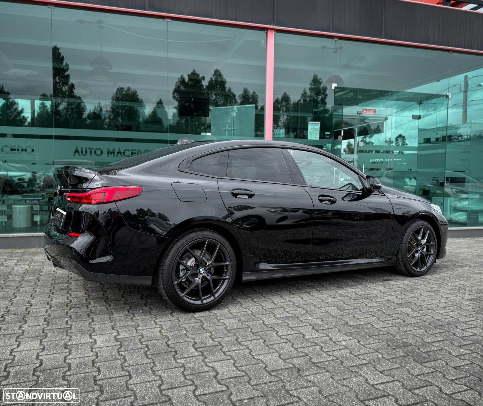 BMW 218 Gran Coupé i Pack Desportivo M - 4