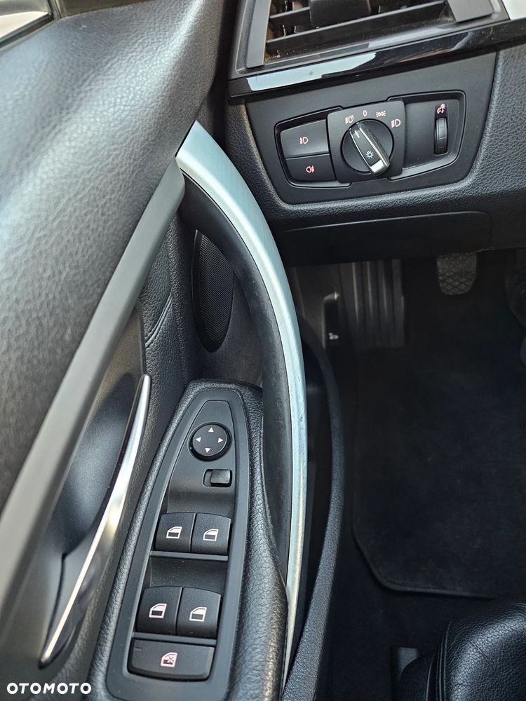 BMW Seria 3 320d DPF Edition Lifestyle - 28