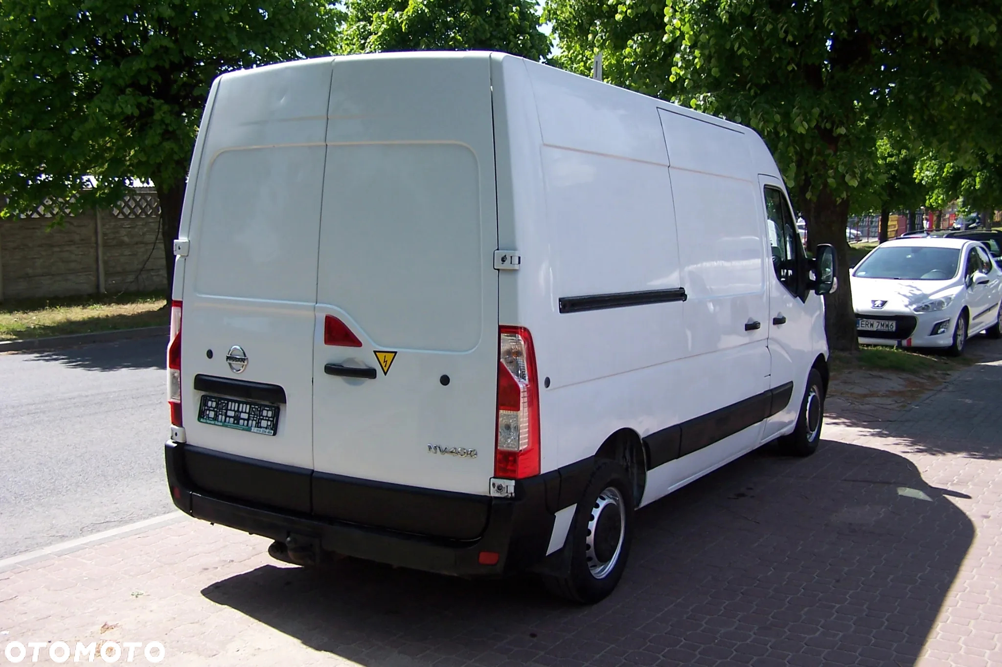 Nissan Nv 400 - 4