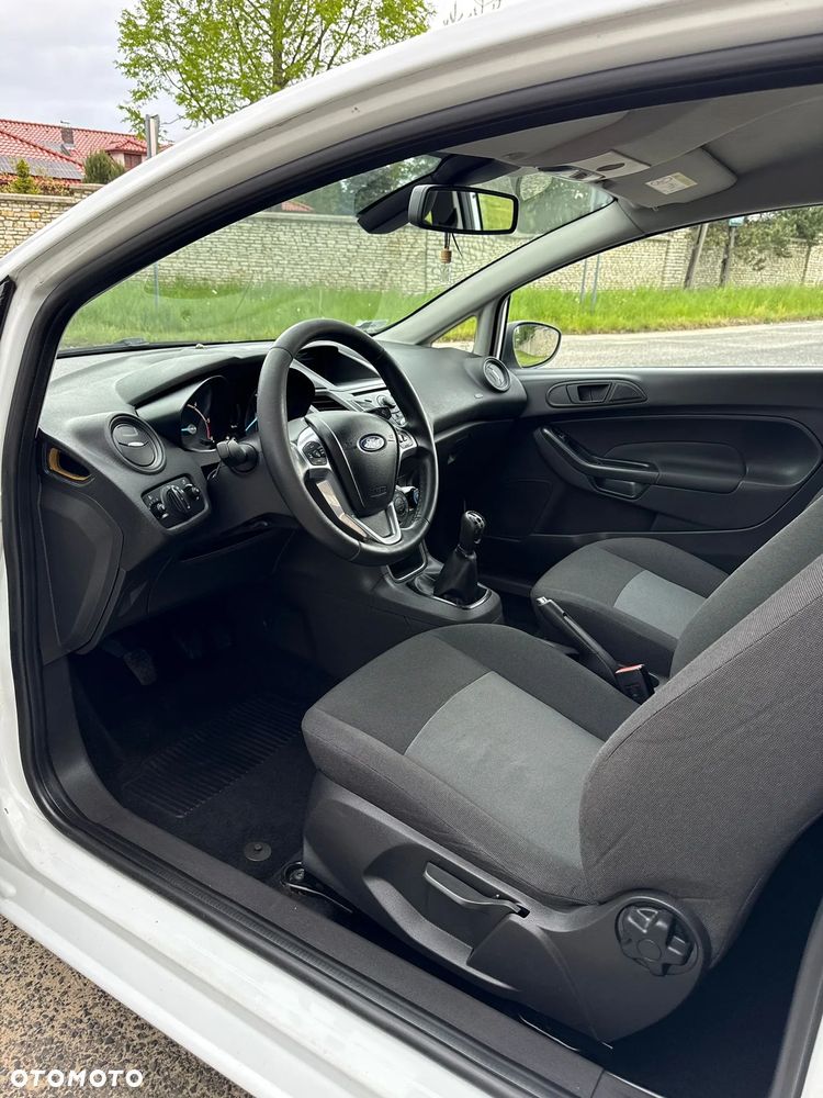 Ford Fiesta - 17