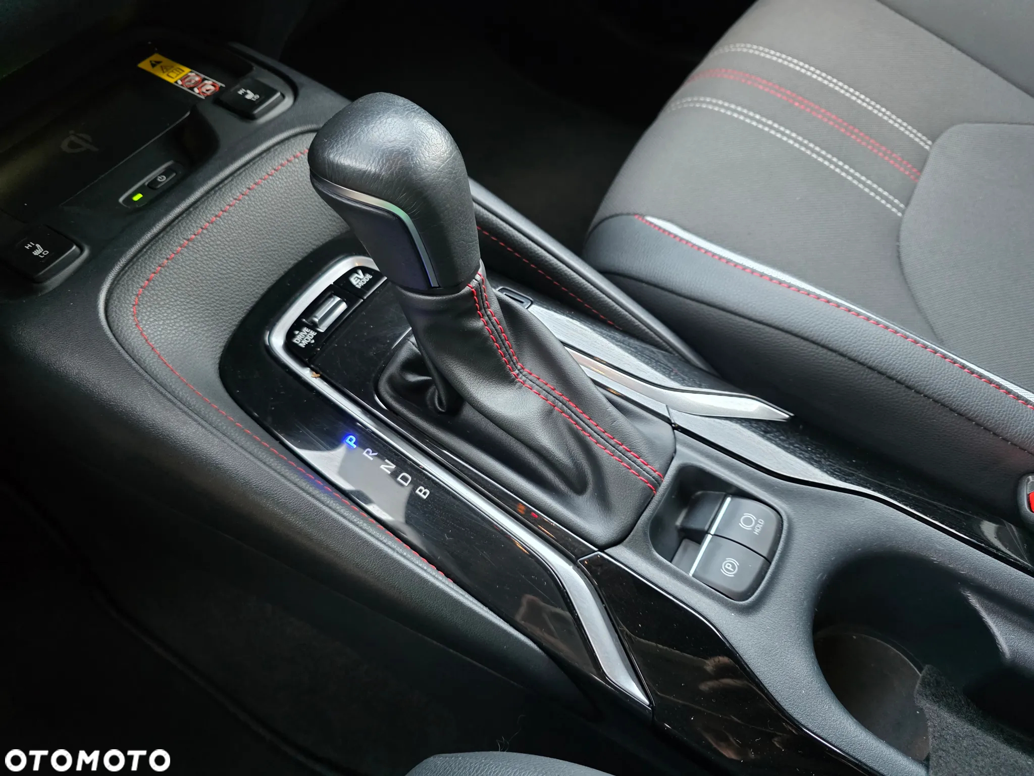 Toyota Corolla 1.8 Hybrid GPF GR Sport - 24