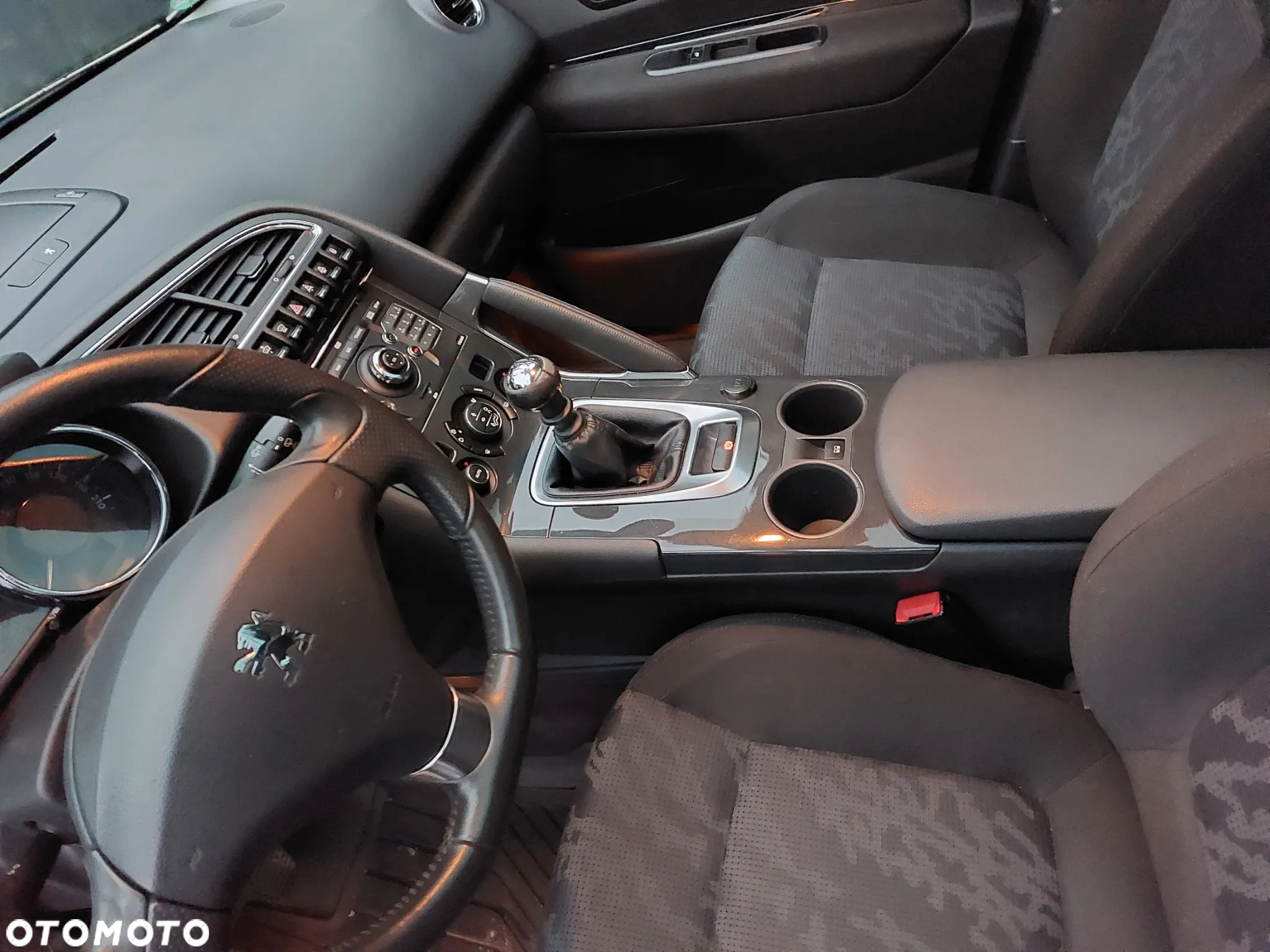 Peugeot 3008 HDi FAP 110 Premium - 29