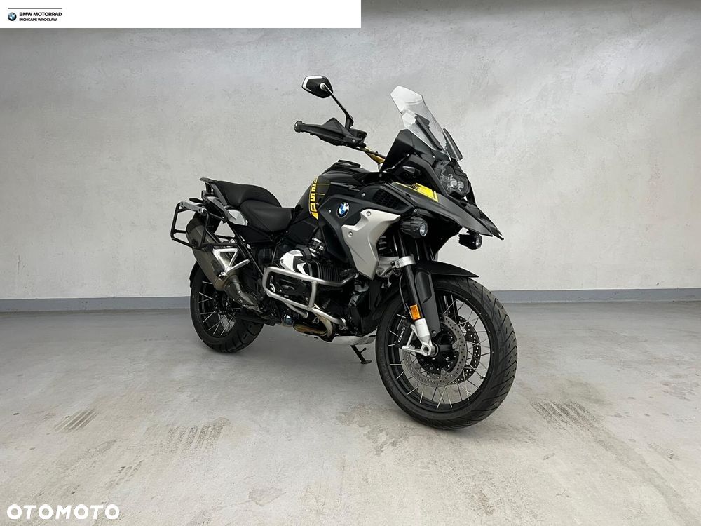 BMW R - 1