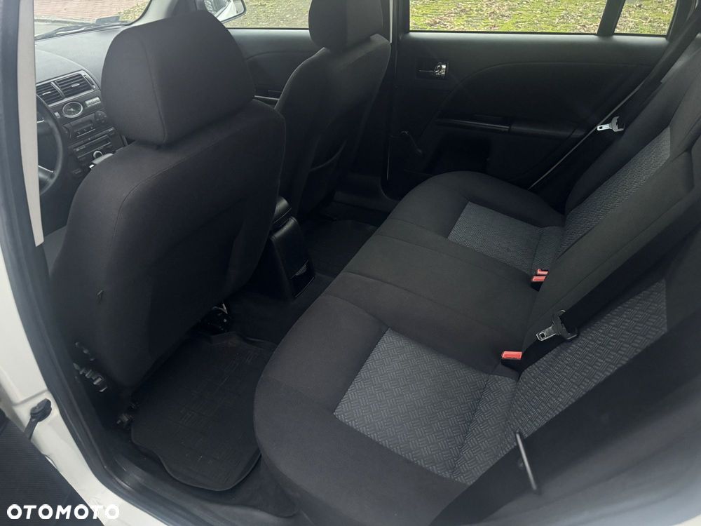 Ford Mondeo 2.0 Ambiente - 9