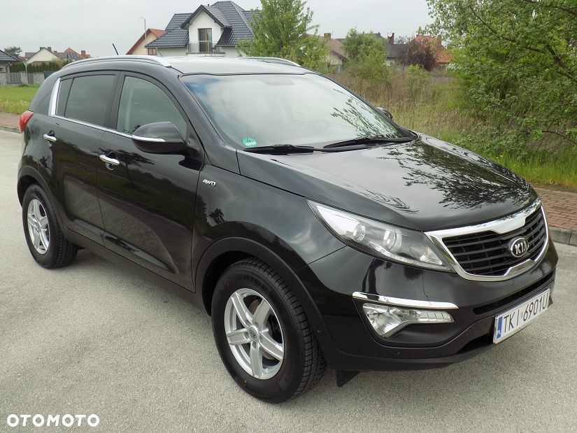 Kia Sportage 2.0 CRDI 4WD Automatik Dream-Team Edition - 9