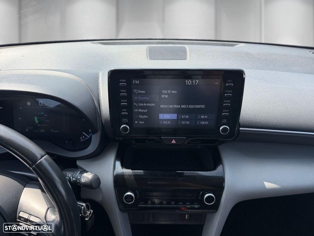 Toyota Yaris Cross 1.5 HDF Comfort Plus AWD - 9