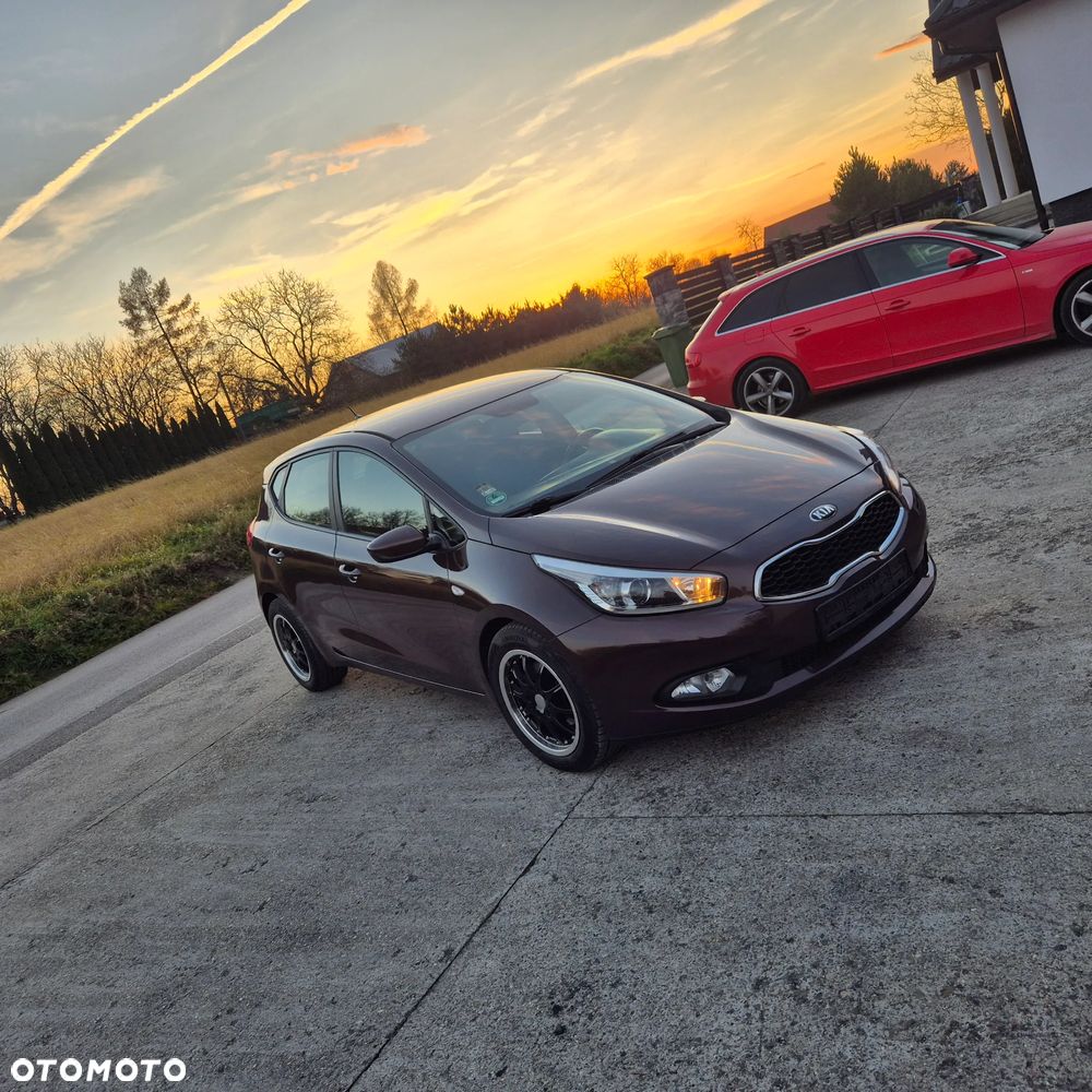 Kia Ceed 1.4 CVVT Spirit - 4