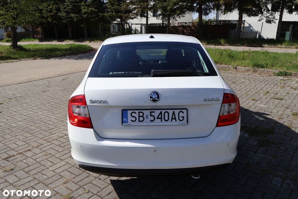 Skoda RAPID 1.2 TSI Style - 6