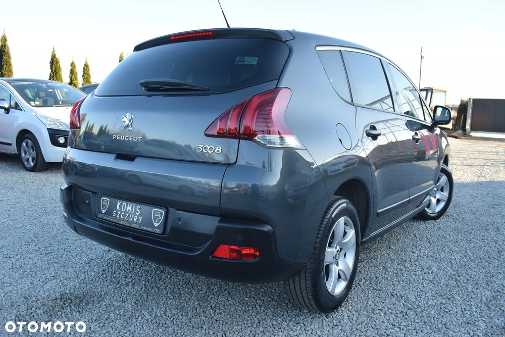 Peugeot 3008 HDi 115 Allure - 2