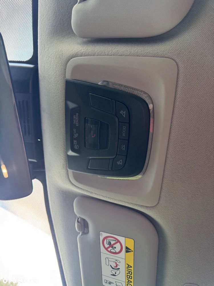 Toyota Corolla - 25