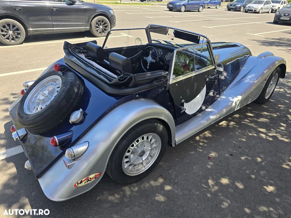 Morgan Plus 4 - 14