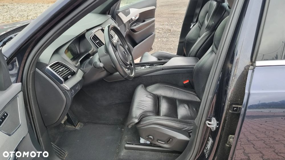 Volvo XC 90 - 37