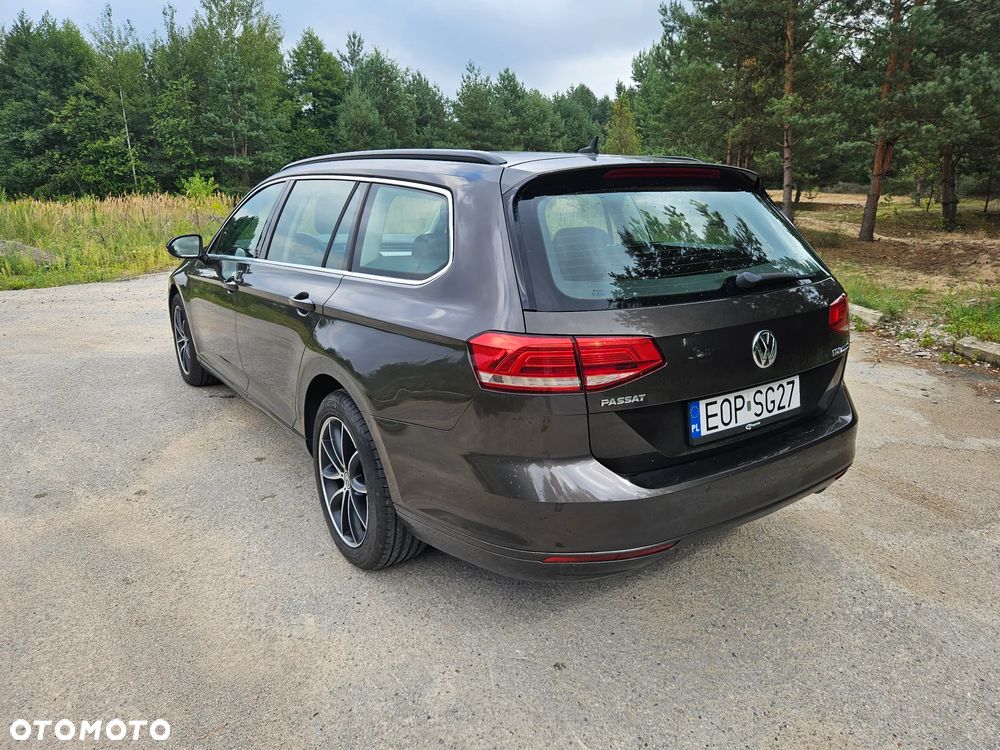 Volkswagen Passat - 8