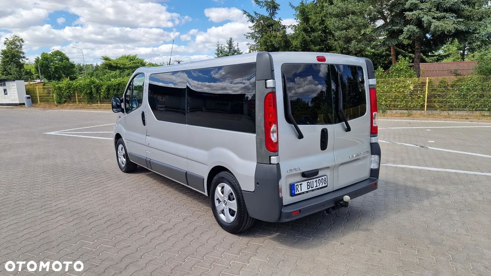 Opel Vivaro L2H1 2.9t - 19