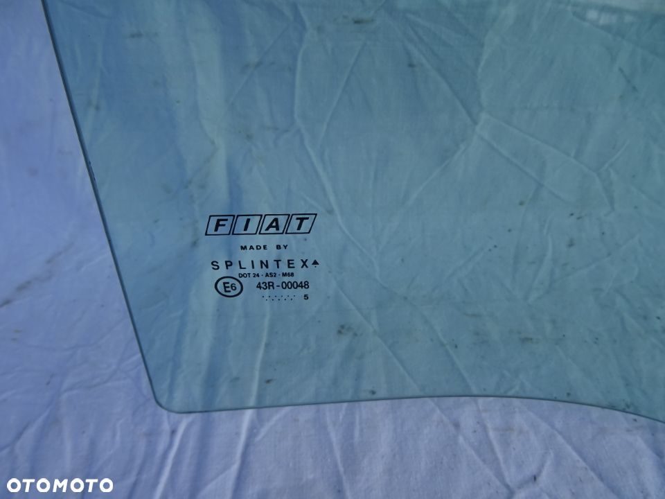 SZYBA DRZWI BOCZNA LEWY TYŁ FIAT MULTIPLA LIFT NR641 - 2