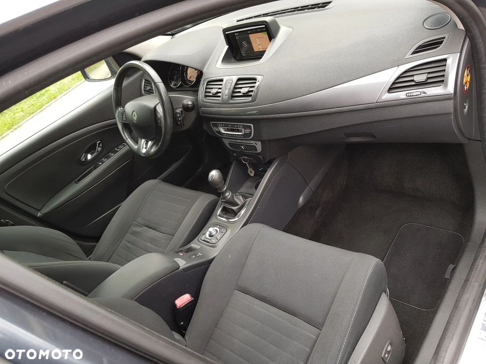 Renault Megane ENERGY dCi 110 Start & Stop LIMITED - 13