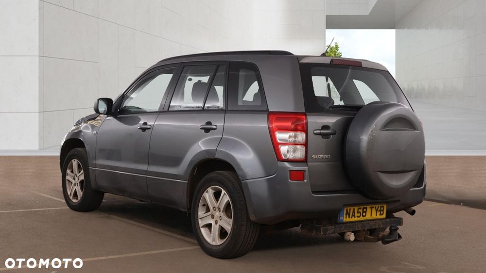 Suzuki Grand Vitara 2.0 - 3