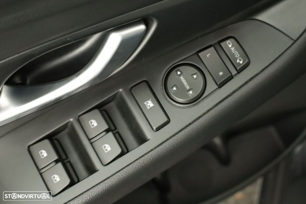 Hyundai i30 1.0 T-GDI Style Plus DCT - 18