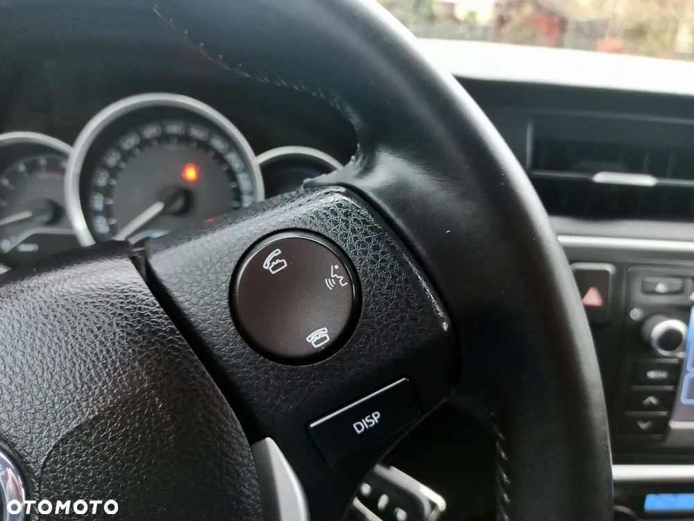Toyota Auris 1.4 D-4D Business Edition - 30