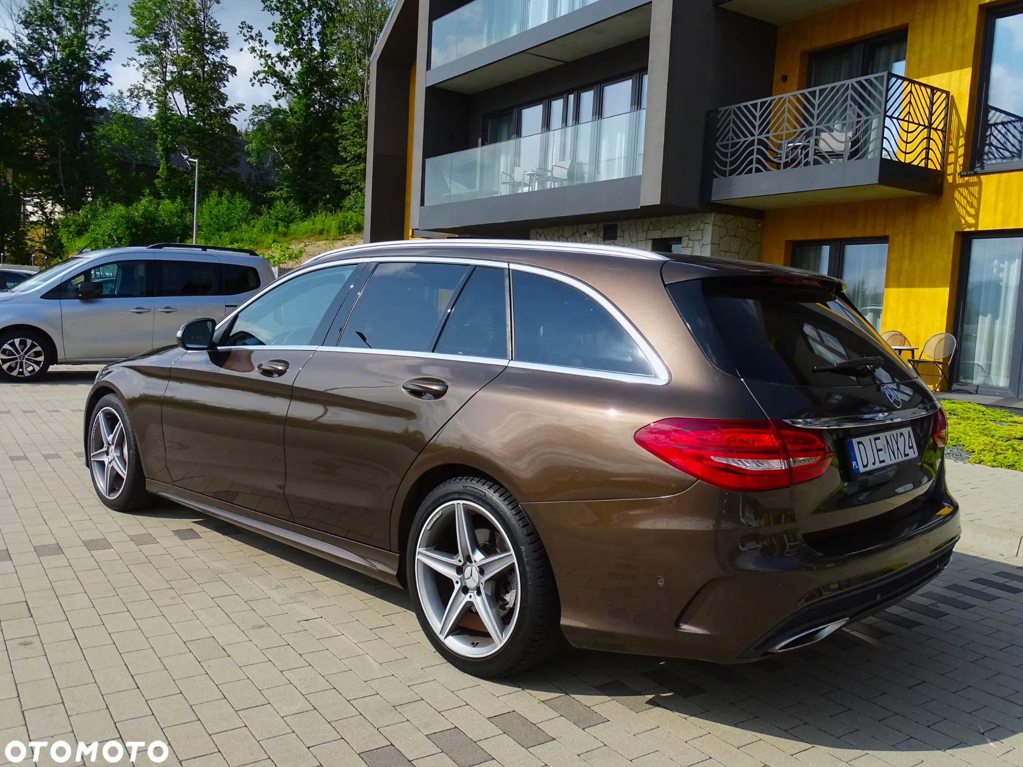 Mercedes-Benz Klasa C 180 (BlueTEC) d T 7G-TRONIC AMG Line - 18