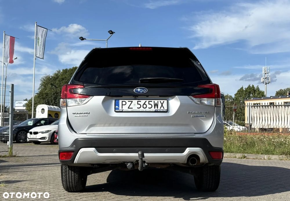 Subaru Forester 2.0 i Exclusive Lineartronic - 8