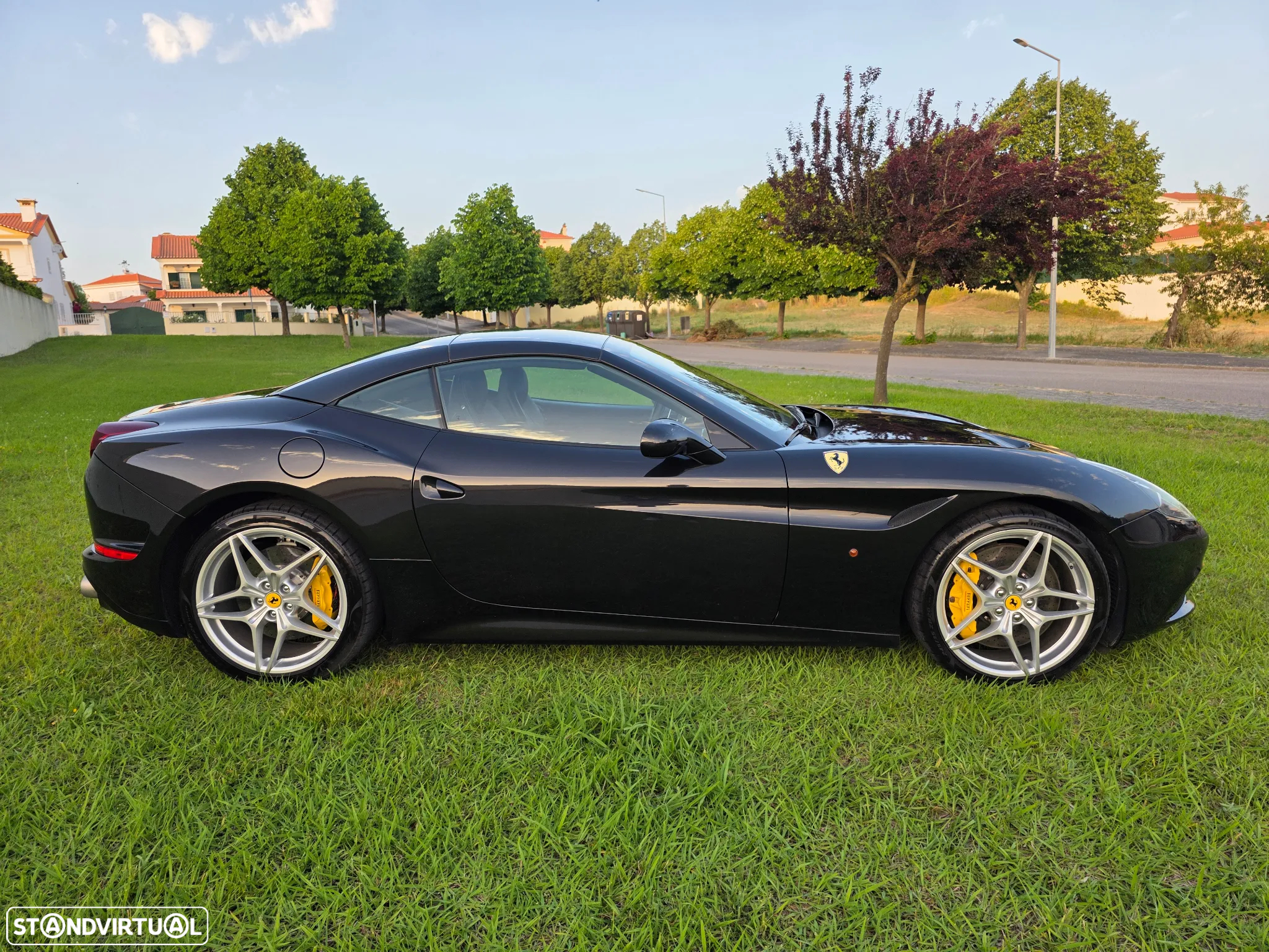 Ferrari California T - 17